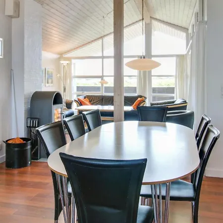 Holiday home Thrugils - 800m From The Sea In Western Jutland By Interhome