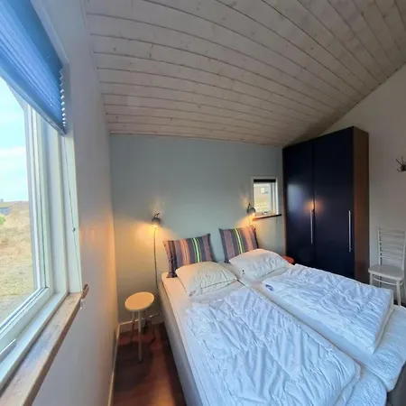Dom wakacyjny Thrugils - 800m From The Sea By Interhome Henne Strand